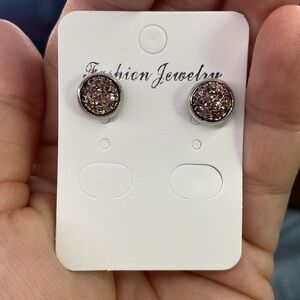 Magnet Glittering Pink  Earrings